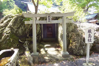 強いエネルギー！安房神社 厳島社