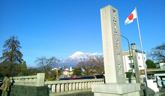 富士山を祀る浅間神社五社巡りバスツアー