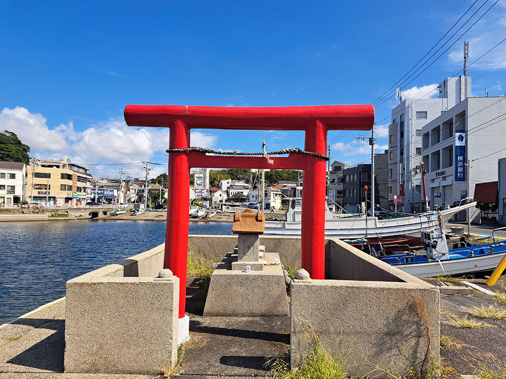 三浦海岸うらりマルシェ鳥居