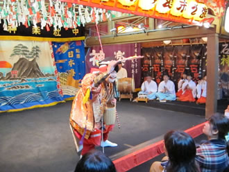 石見国と出雲国の一宮巡り・絶景の元乃隅神社ツアーのイメージ1