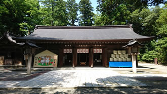 岩峅前立社壇雄山神社