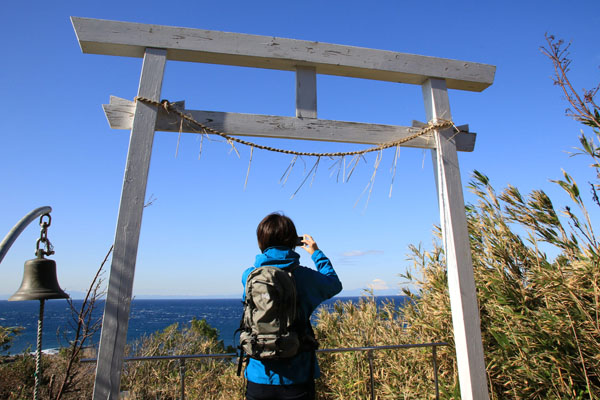 富士山遥拝所もこの日みたいな晴天だと見事ですね。普段はここまで見れないそうです。