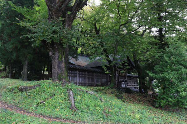 前宮は一番静かですがその分パワーを感じます