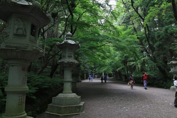 茨城県にある「鹿島神宮」と「息栖（いきす）神社」、千葉県にある「香取神宮」の三社をまとめた東国三社ツアー