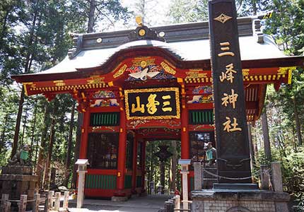 三峯神社の朔日参り